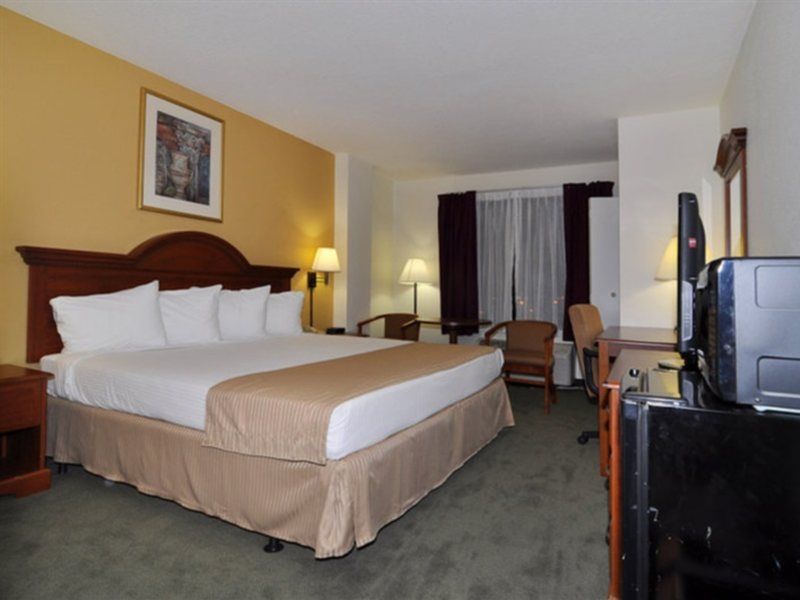 Surestay By Western Medical Center Hotel 3*